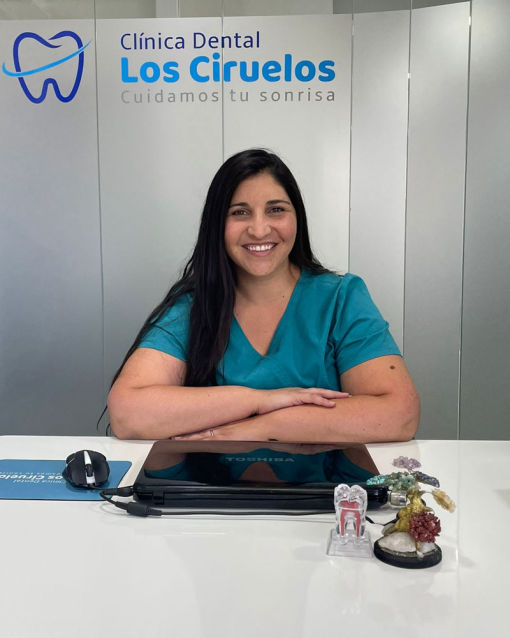 Claudia Aburto Clínica Dental Los Ciruelos